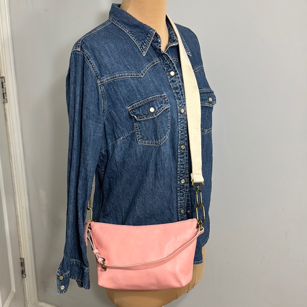 Madewell Leather Carabiner Crossbody Sling Bag in Dried Blossom. Barely used! - Picture 3 of 13